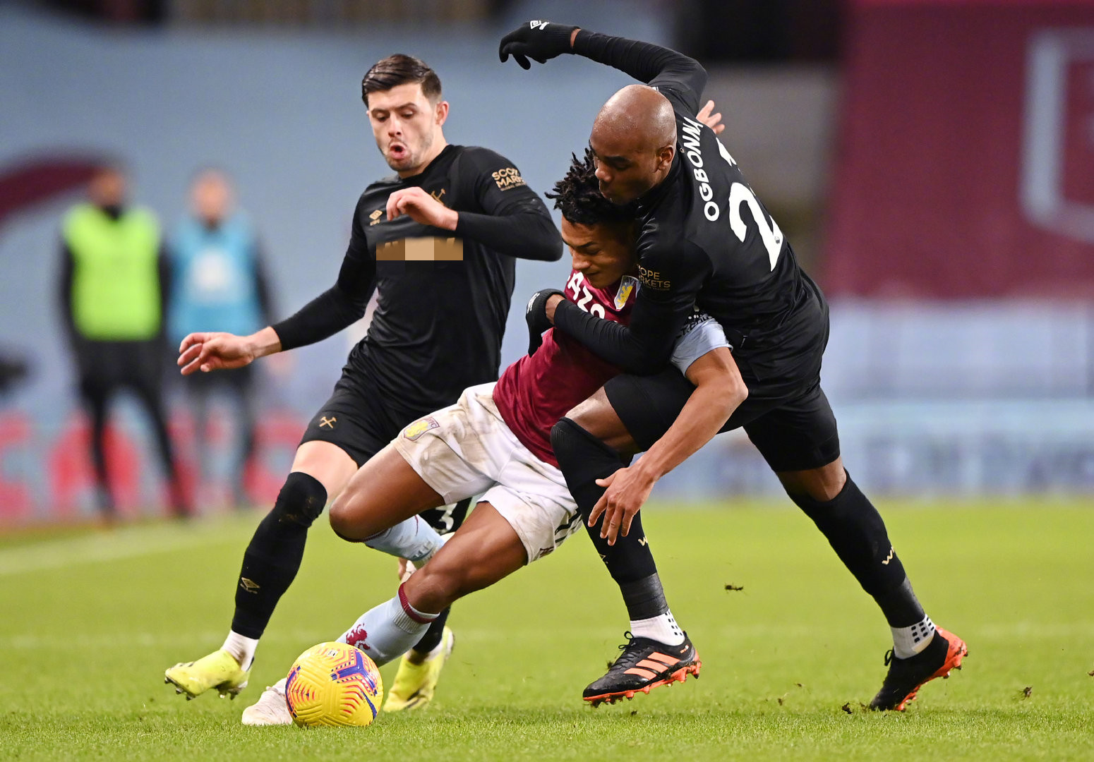 穿着巴萨球 穿着巴萨球