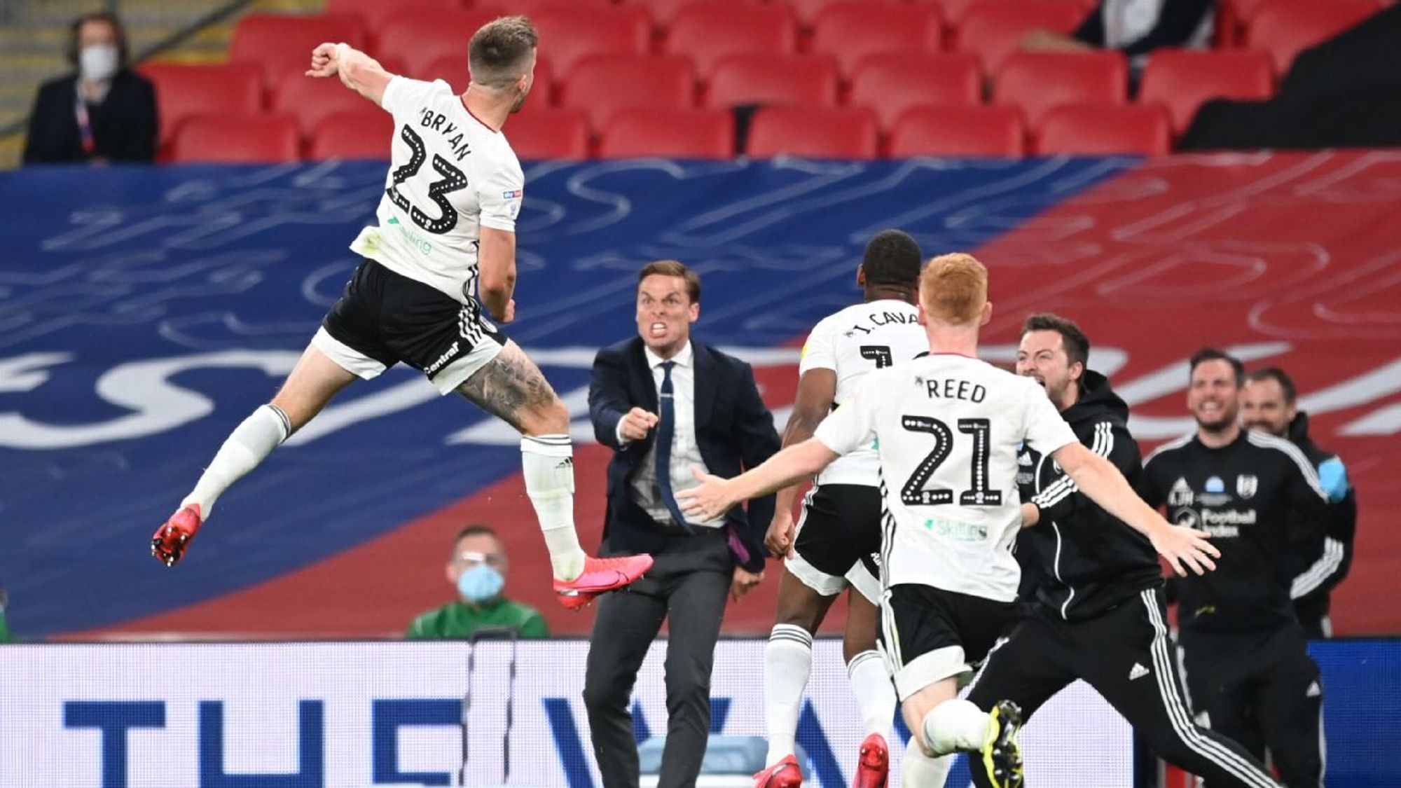 德转列足总杯历史夺冠榜：阿森纳压曼联居首，曼城&维拉各7冠.